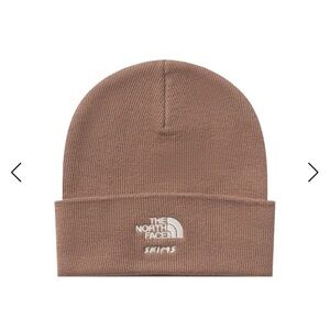 Skims & North Face Beanie
